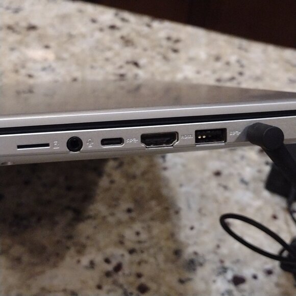 ASUS VIVOBOOK X712JA | CORE I5-1035G1 1.0GHZ | 2TB | 20GB RAM | WINDOWS 11 - Picture 9 of 14